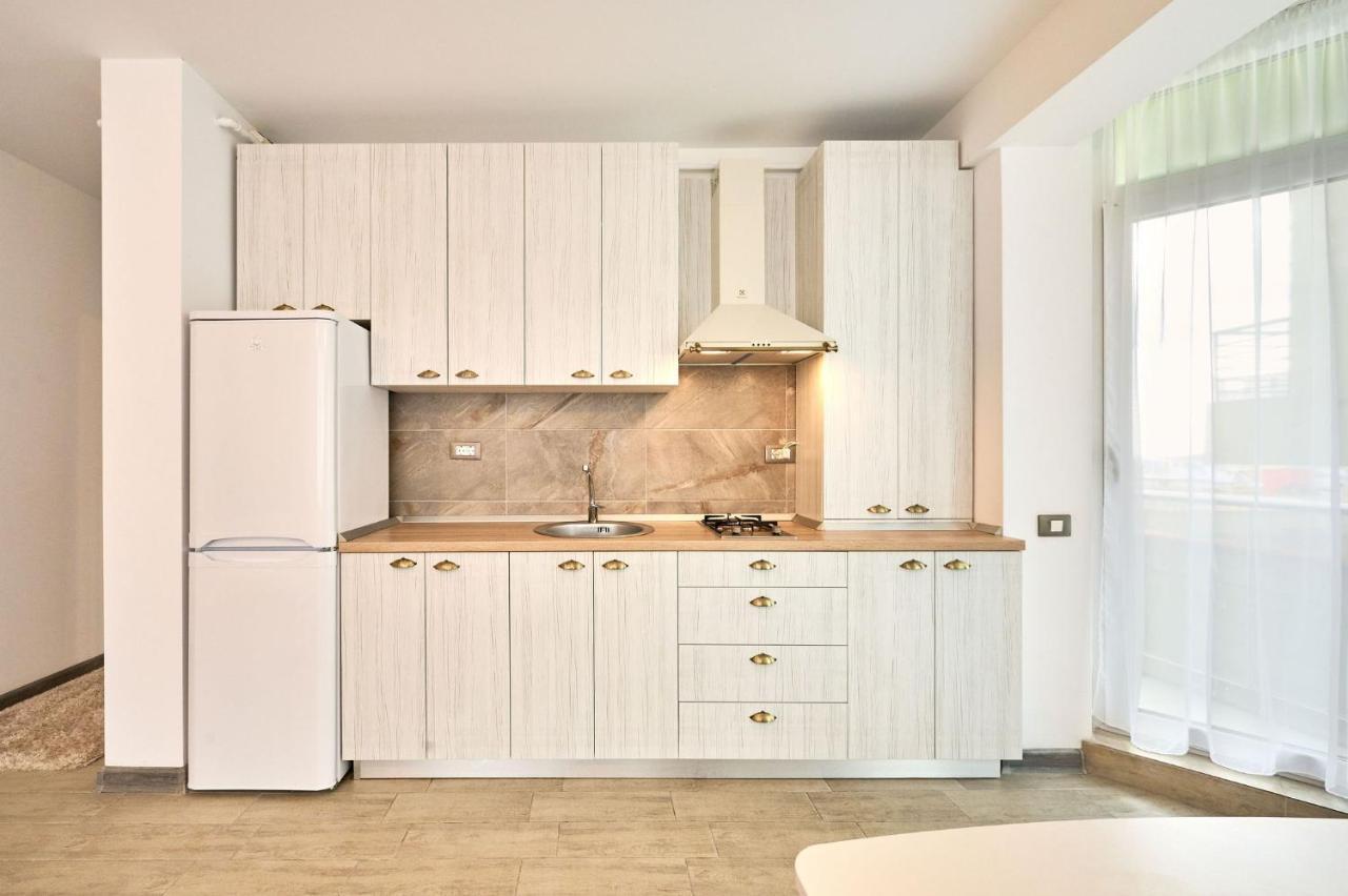 Fancy Apartment In Spa N Pool Beach Resort Mamaia Εξωτερικό φωτογραφία